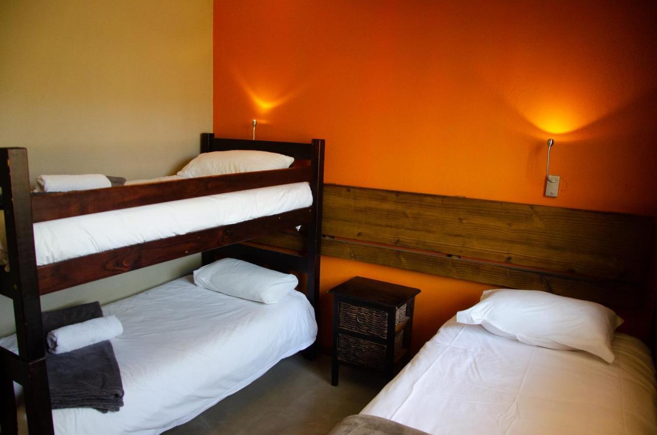 Desert Dew Guest House Hutchinson 외부 사진